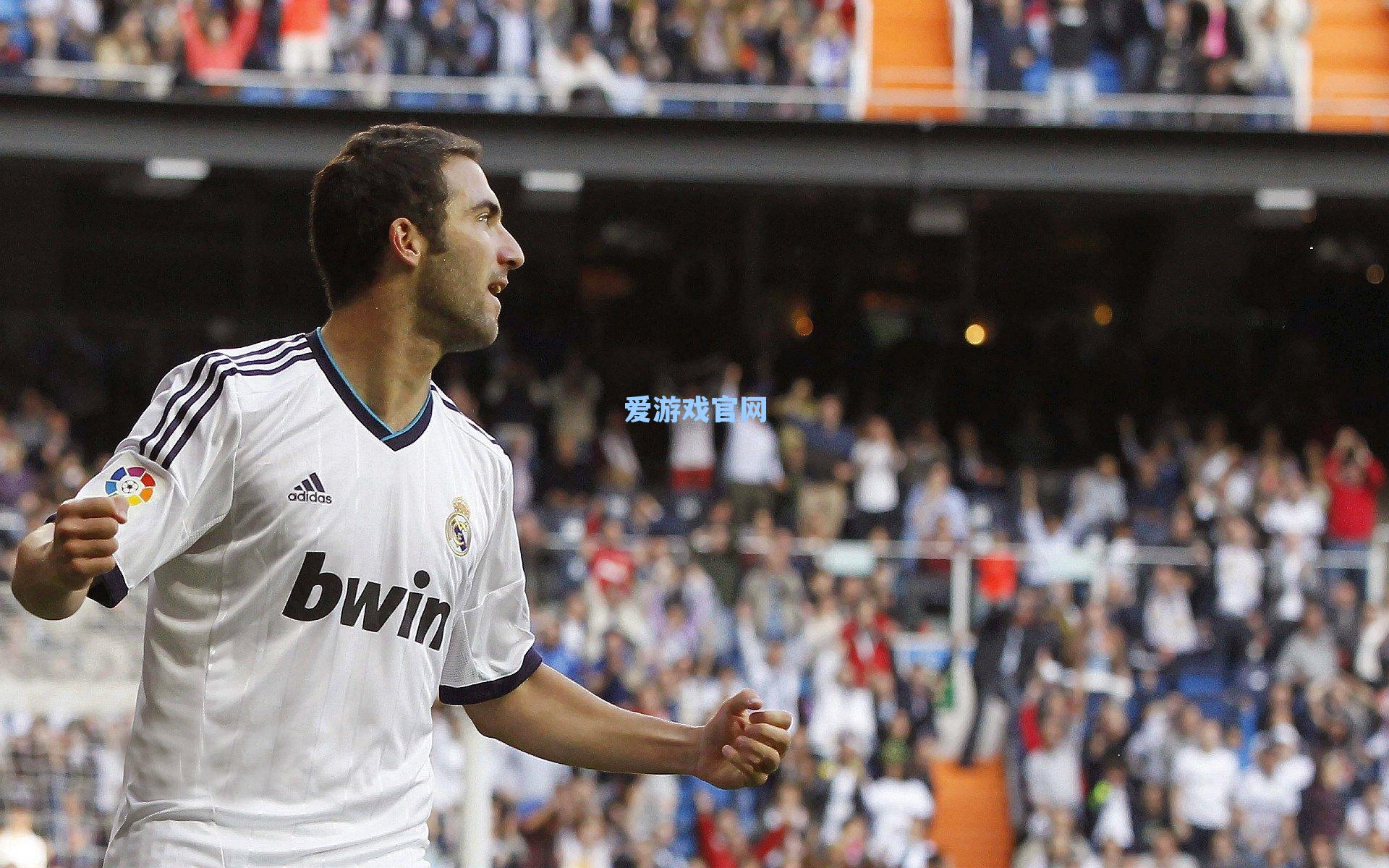 半场互交白卷，克雷莫内塞与莱切陷入僵局